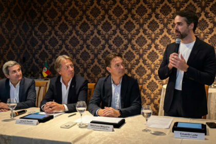 Criado com LabNews Pro